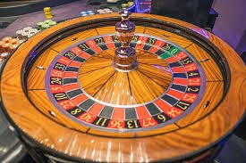 Layar Fortune Tiger dengan simbol macan emas